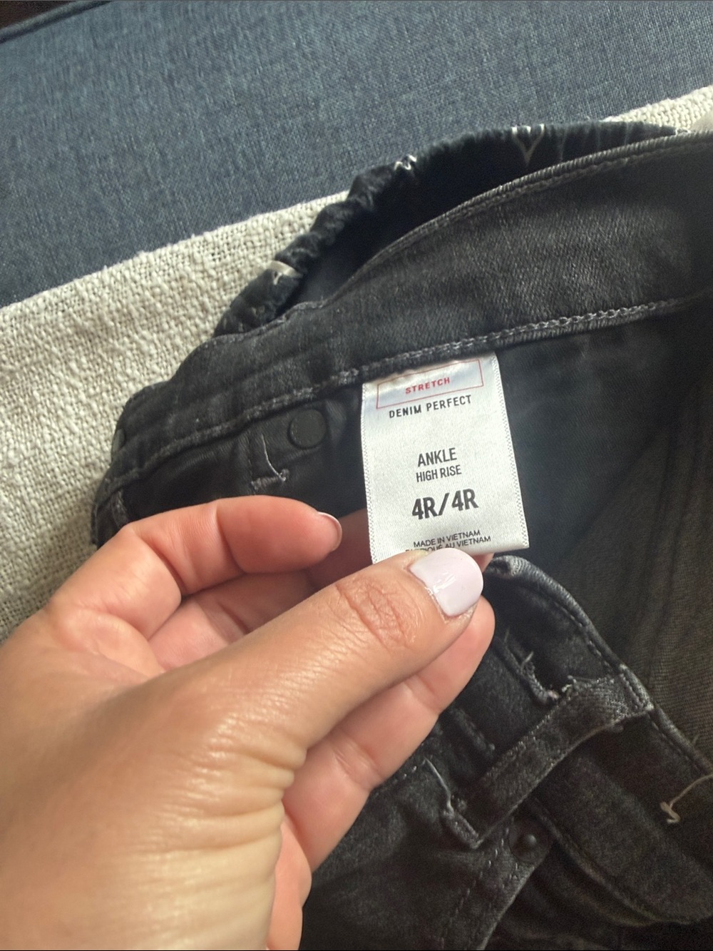 Express Black Washed Ankle Skinny Jeans - Picture 2 of 5